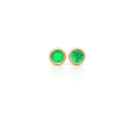 Emerald Round Bezel Earring 0.55ct 18K Yellow Gold
