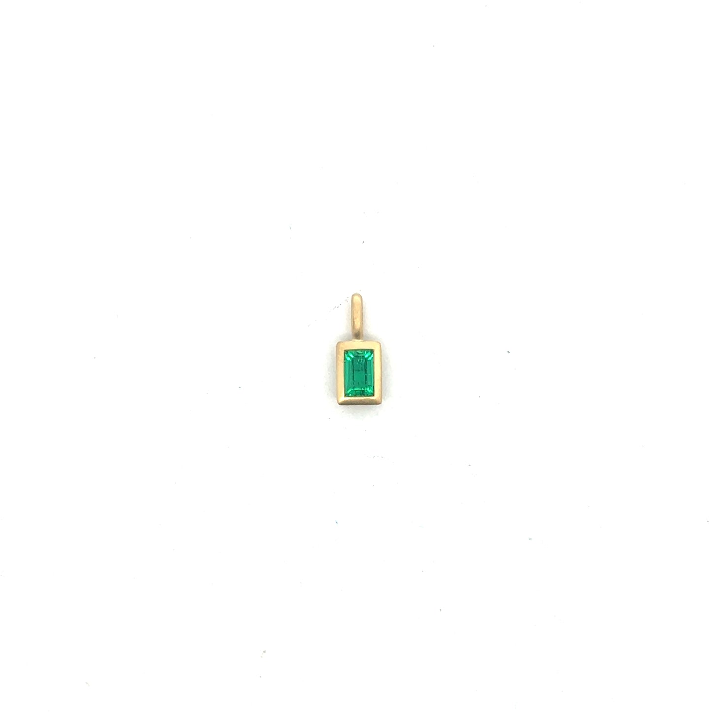 EM BG BZL PD 0.29CT 18KY KC9600