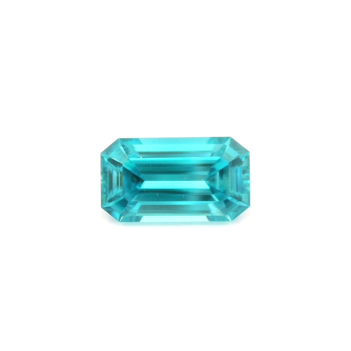 BZ EC 8.32CT (H) 14.3X8.2MM KC9400