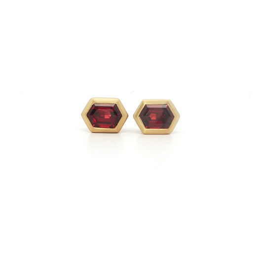 Garnet Hexagon Bezel Earring 1.61ct 18K Yellow Gold (2)