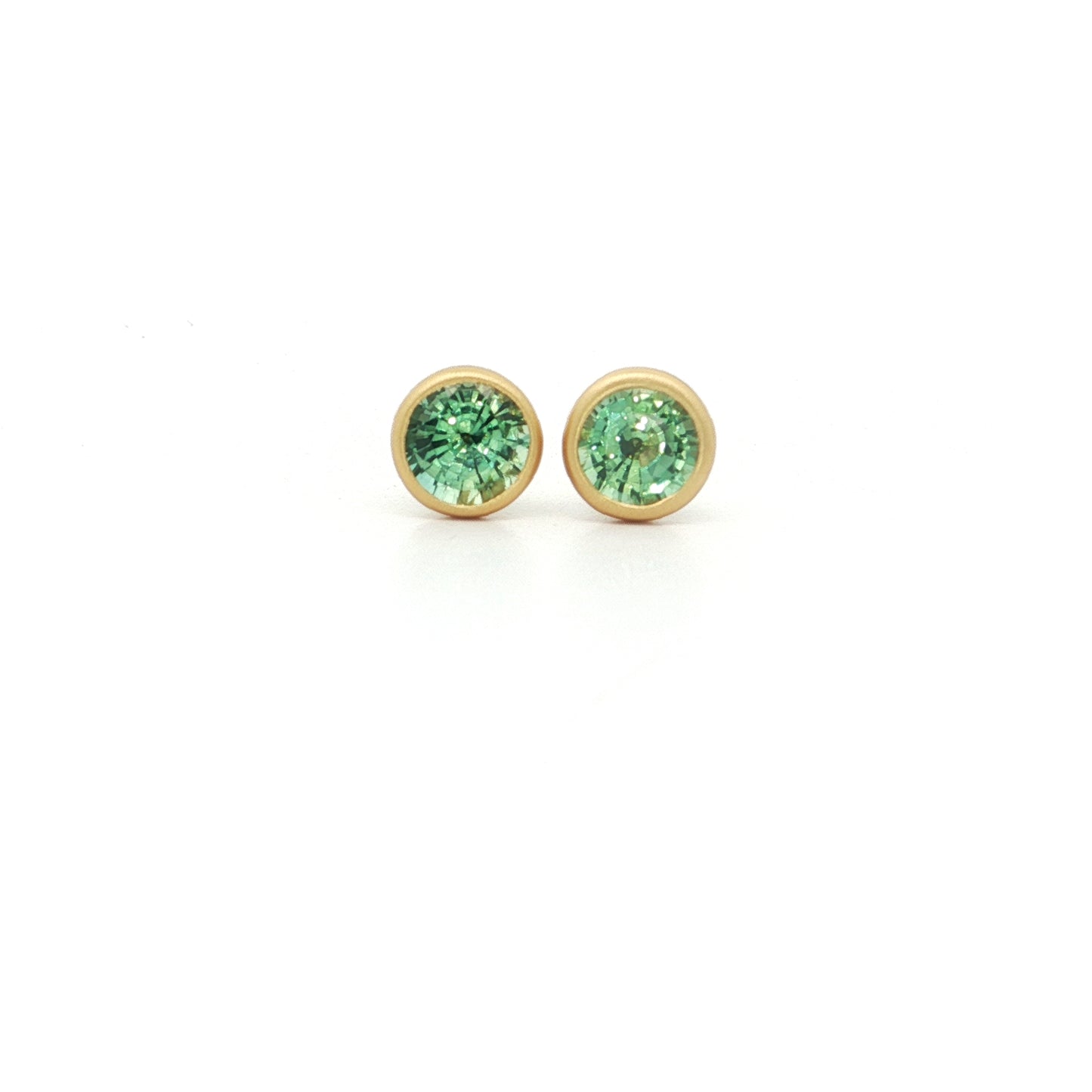 Green Sapphire Round Bezel Earring 1.32ct 18K Yellow Gold (2)