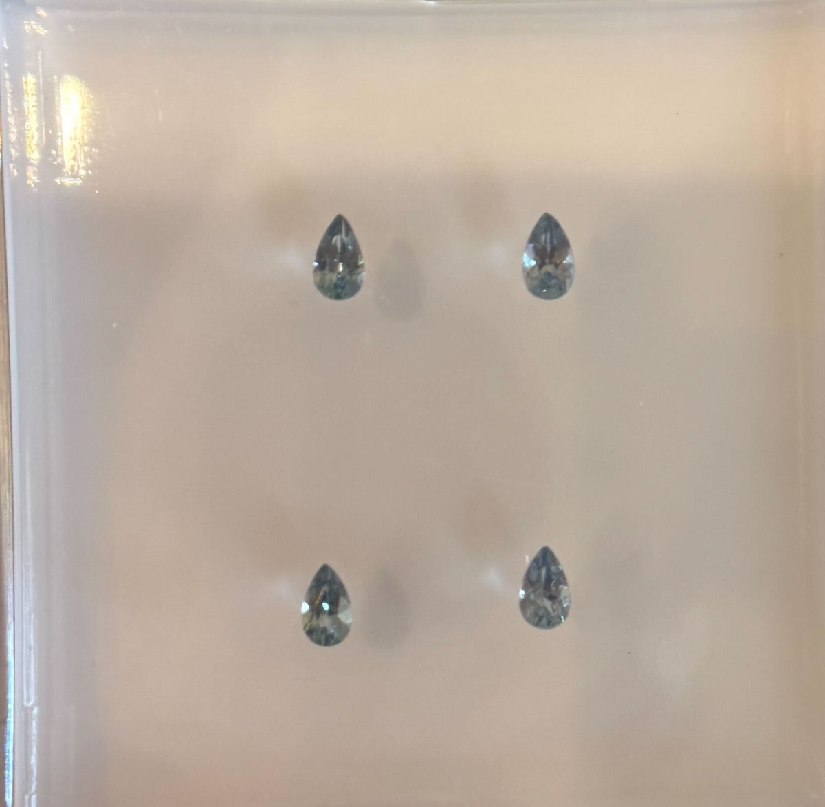 Montana Sapphire Pear Shape 1.03ct (H) 5x3mm Suite