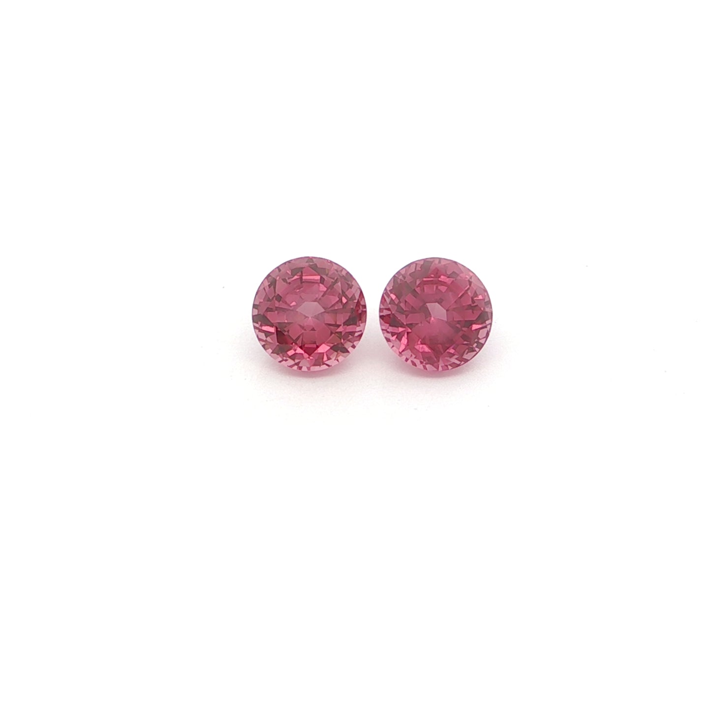 Malaya Garnet Round Matched Pair 4.30ct (N) 7.2mm 150pct