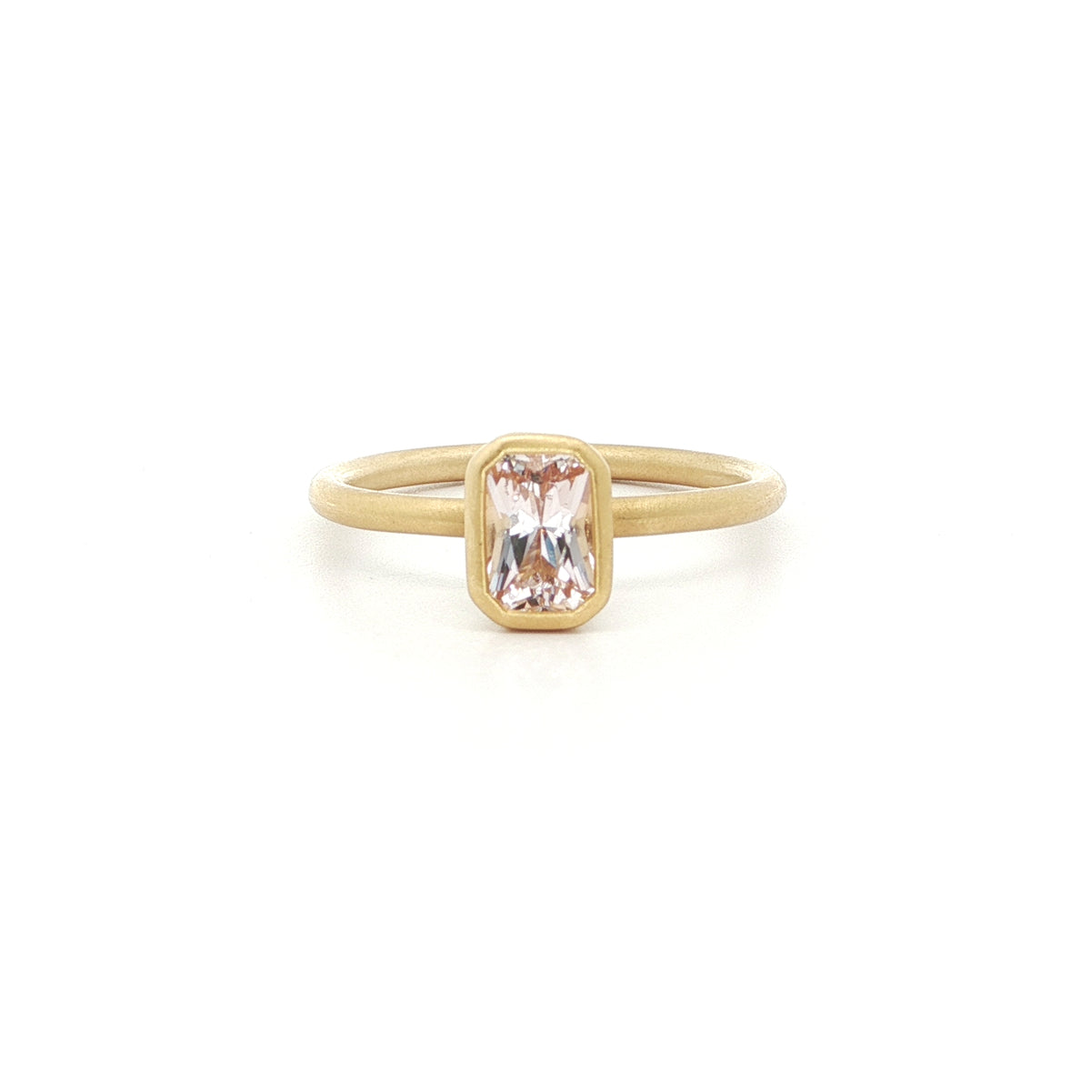 Morganite Radiant Yumdrop Ring 0.52ct 18K Yellow Gold Size 6.5