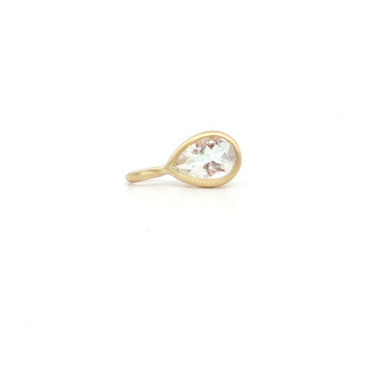 Moonstone Pear Shape Bezel Pendant 0.66ct 18K Yellow Gold