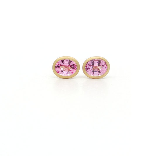 Pink Spinel Oval Bezel Earring 1.81ct 18K Yellow Gold