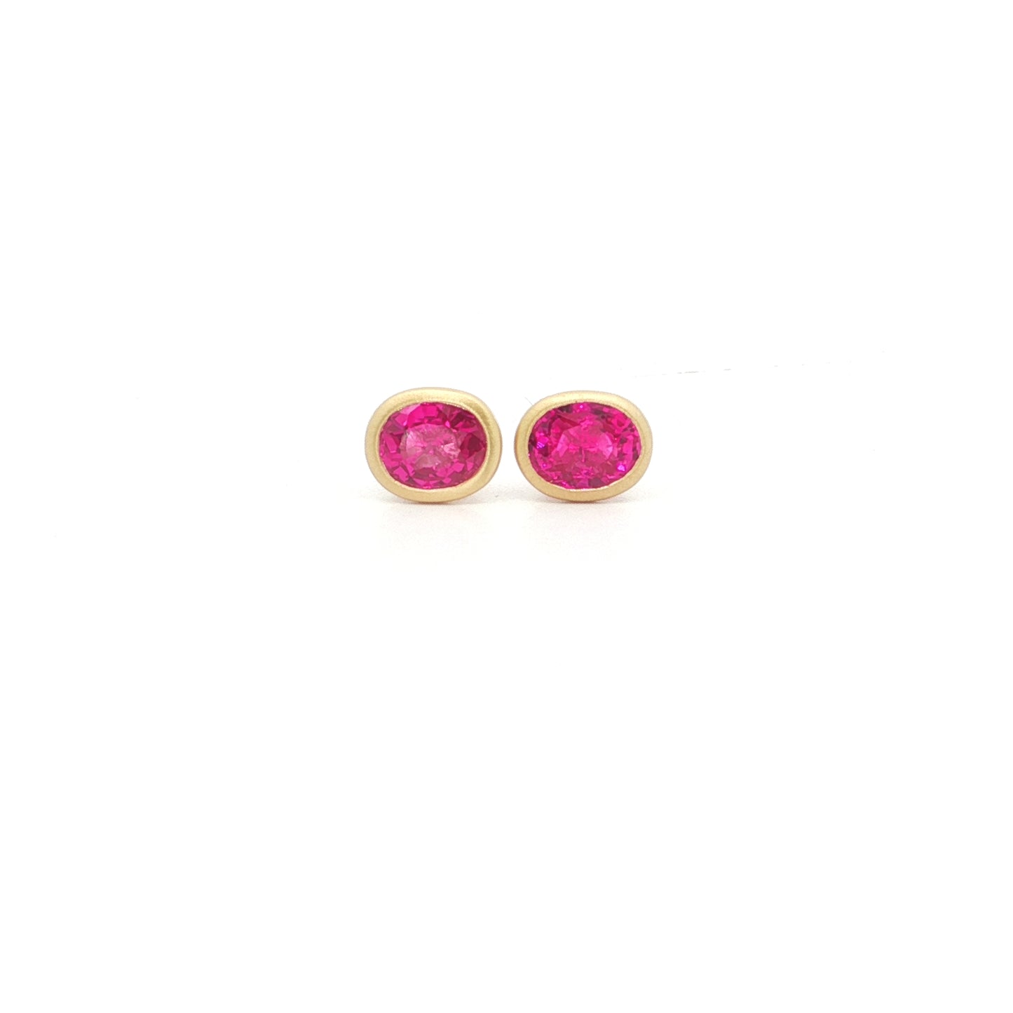 Pink Sapphire Oval Bezel Earring 1.00ct 18K Yellow Gold