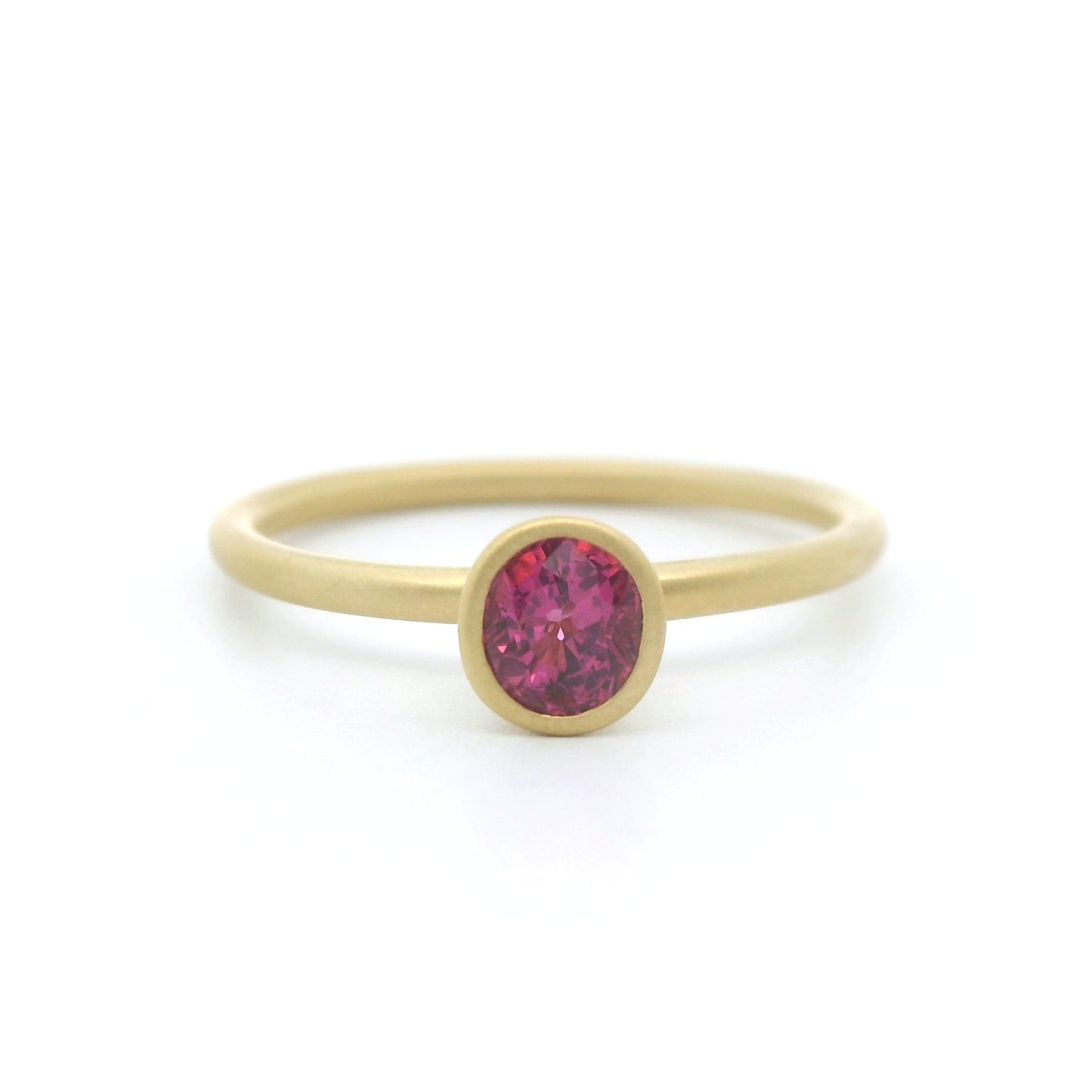 Pink Sapphire Oval Yumdrop Ring 0.56ct 18K Yellow Gold Size 7