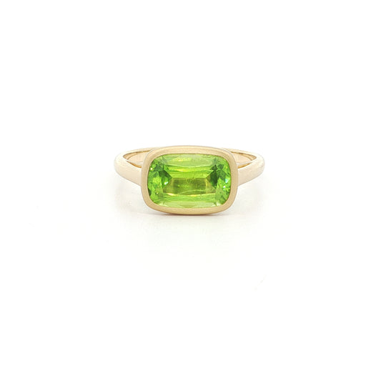 Peridot Cushion Bezel Ring 2.64ct 18K Yellow Gold Size 7