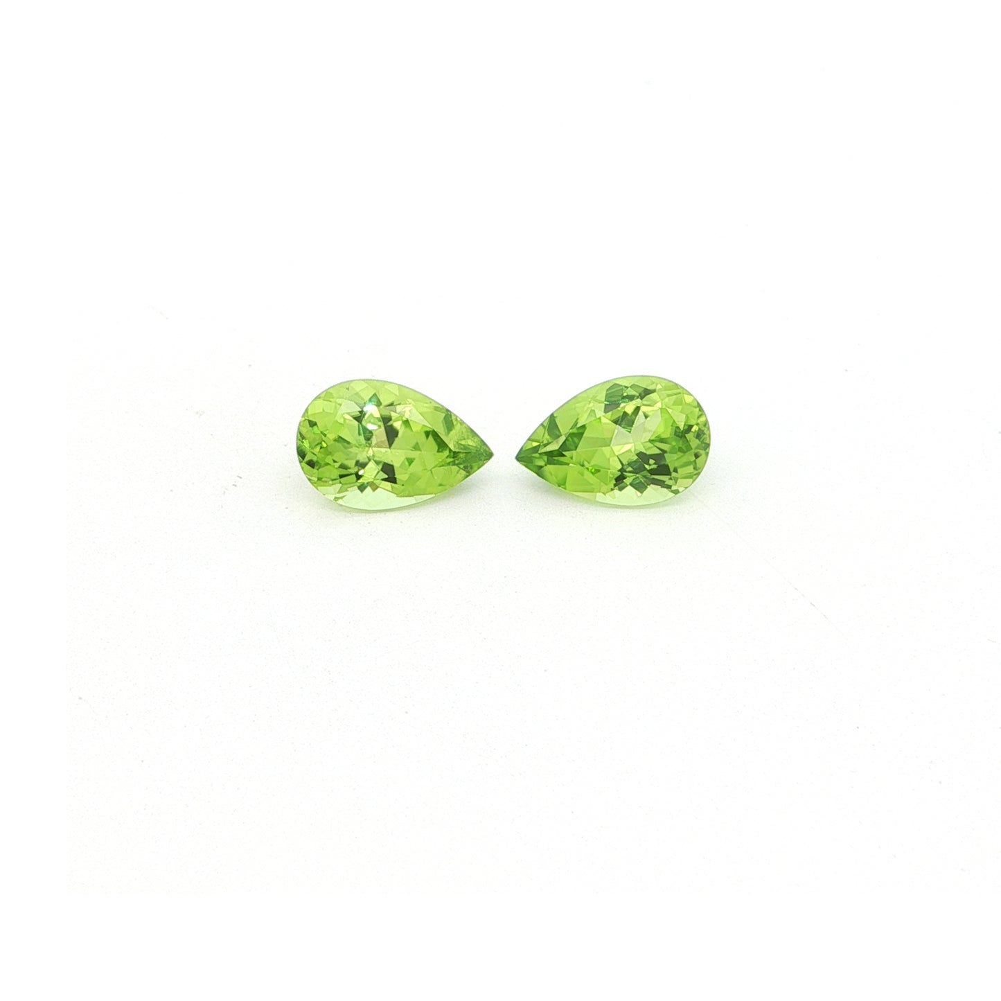 Pakistani Peridot Pear Shape Matched Pair 4.27ct (N) 10.5x7mm 125pct