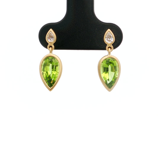 Peridot/Diamond Pear Shape Bezel Earring 2.60/0.17ct 18K Yellow Gold