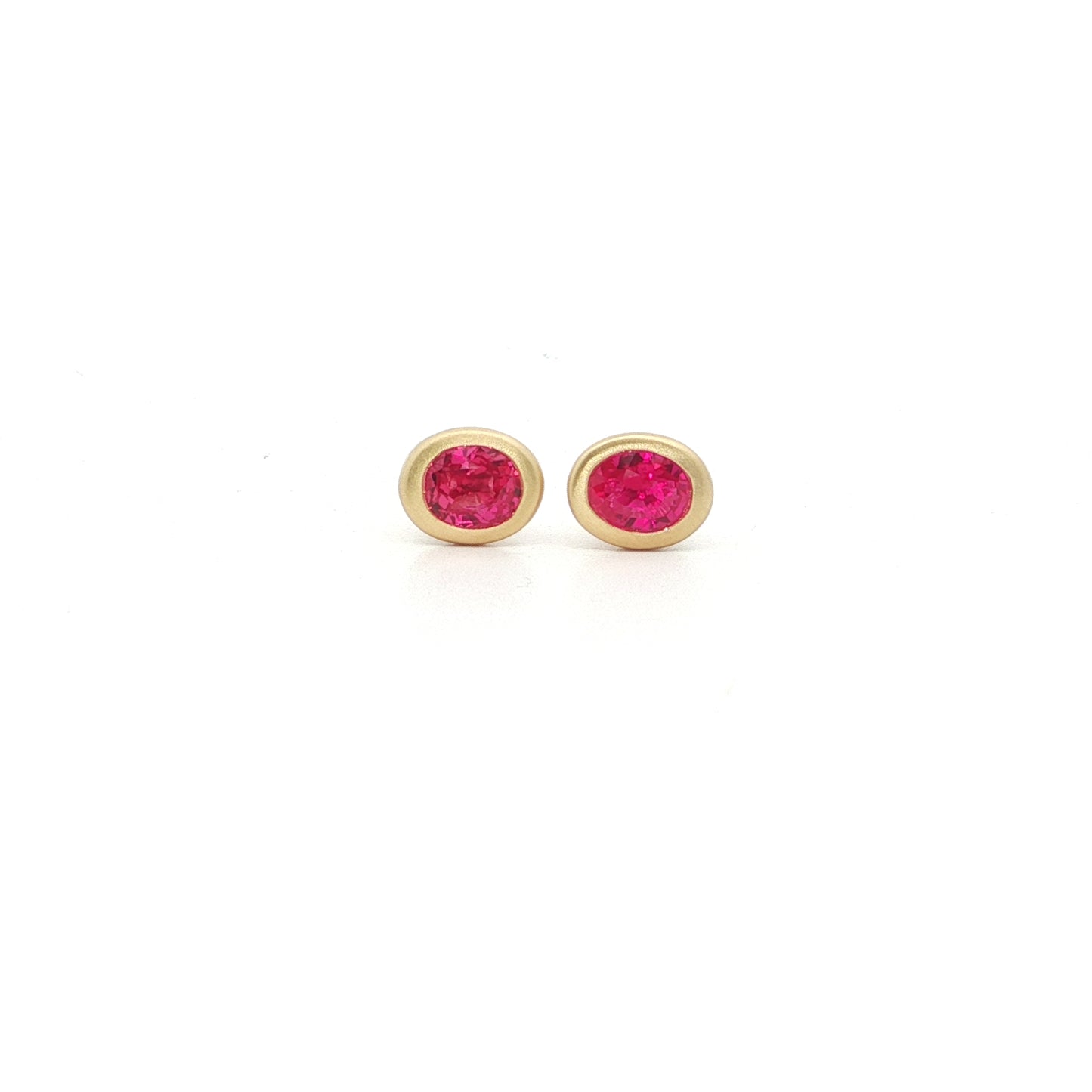 Ruby Oval Bezel Earring 0.76ct 18K Yellow Gold