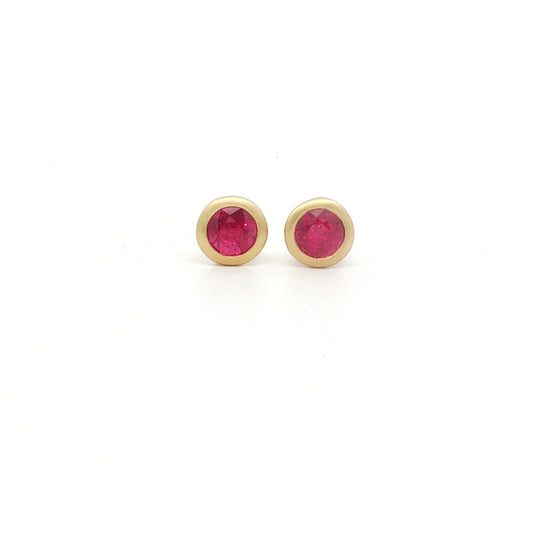 Ruby Round Bezel Earring 1.15ct 18K Yellow Gold