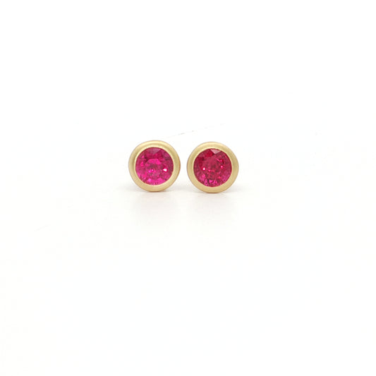 Ruby Round Bezel Earring 1.01ct 18K Yellow Gold (2)