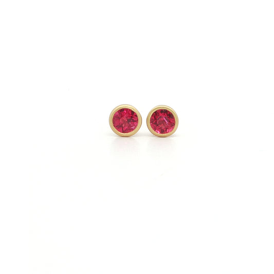 Red Spinel Round Bezel Earring 0.77ct 18K Yellow Gold (2)