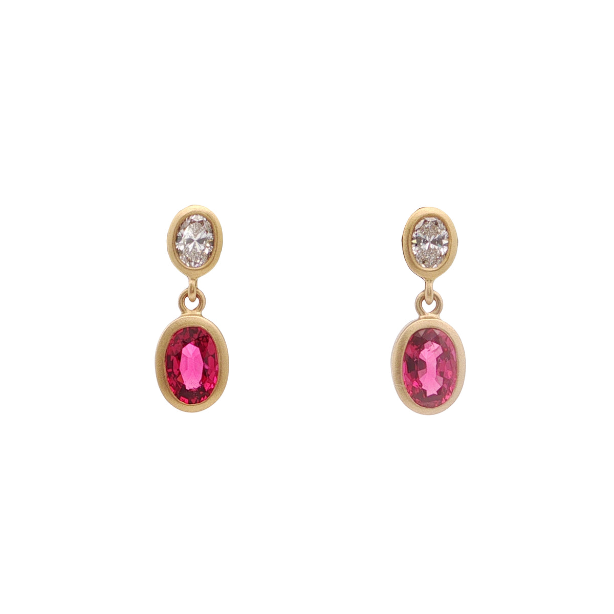Red Spinel/Diamond Oval Bezel Earring 1.08/0.30ct 18K Yellow Gold