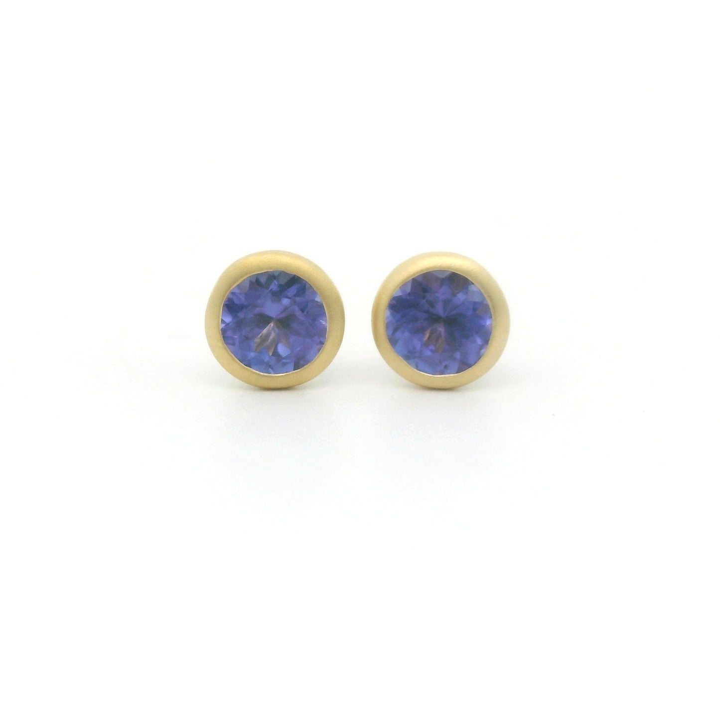 Tanzanite Round Bezel Earring 0.67ct 18K Yellow Gold