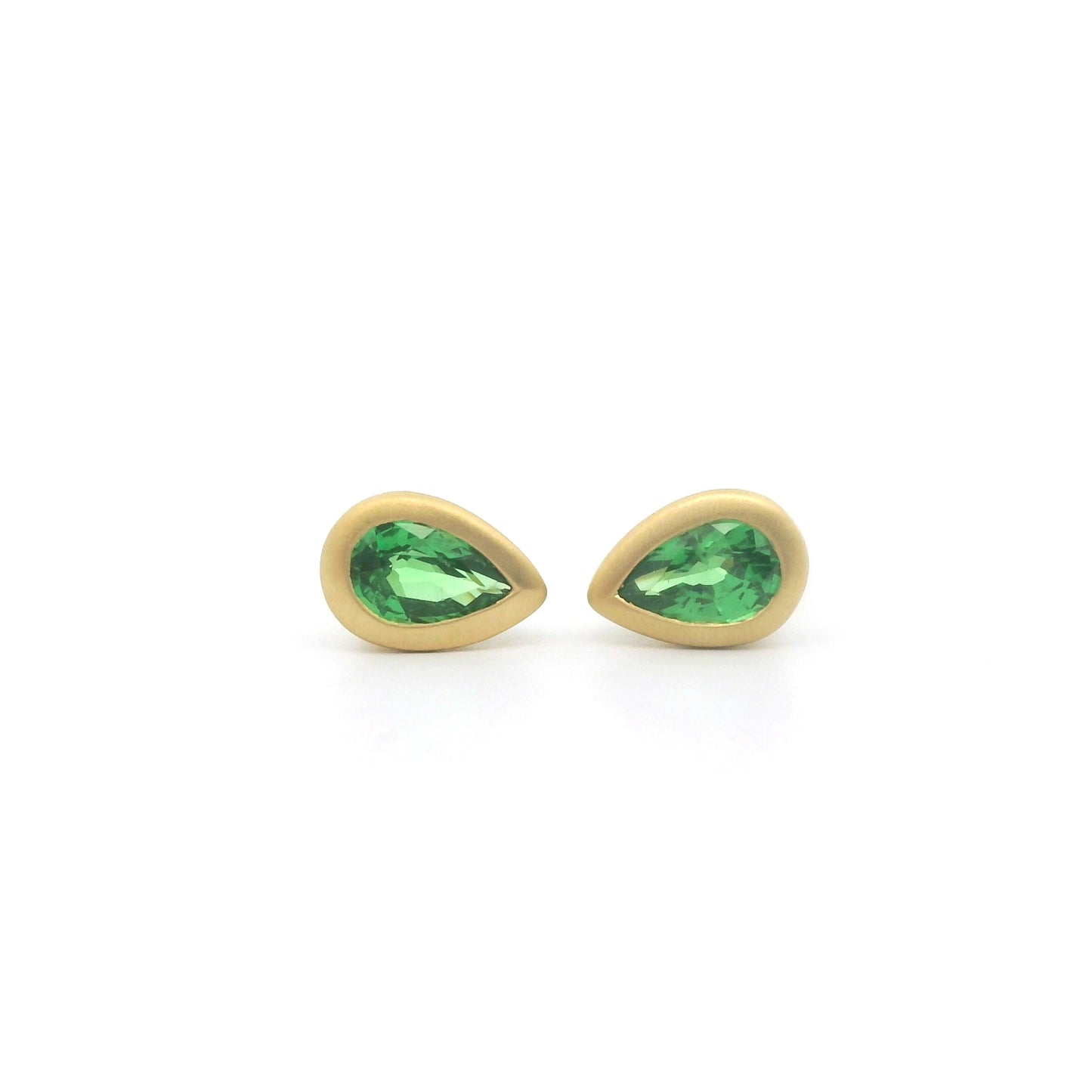 Tsavorite Garnet Pear Shape Bezel Earring 0.64ct 18K Yellow Gold