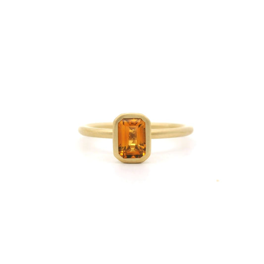 CIT EC YUM RI 0.61CT 18KY SZ6.5 KC9490