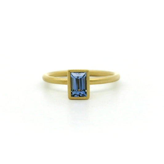 BS BG YUM RI 0.61CT 18KY SZ6.5 KC9880