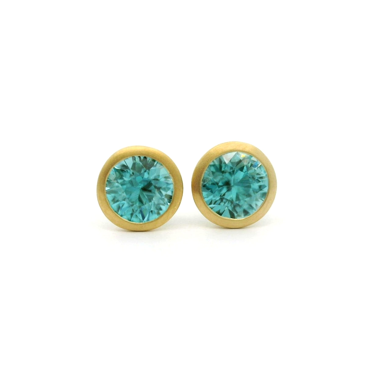 Blue Zircon Round Bezel Earring 2.40ct 18K Yellow Gold