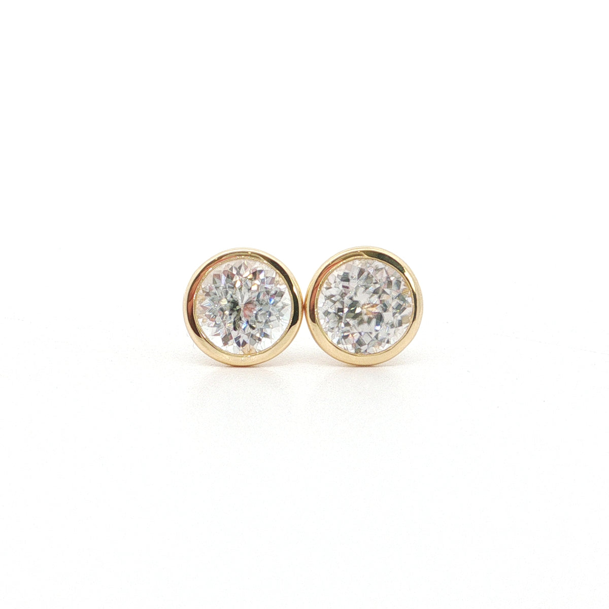 White Zircon Round Bezel Earring 3.06ct 18K Yellow Gold