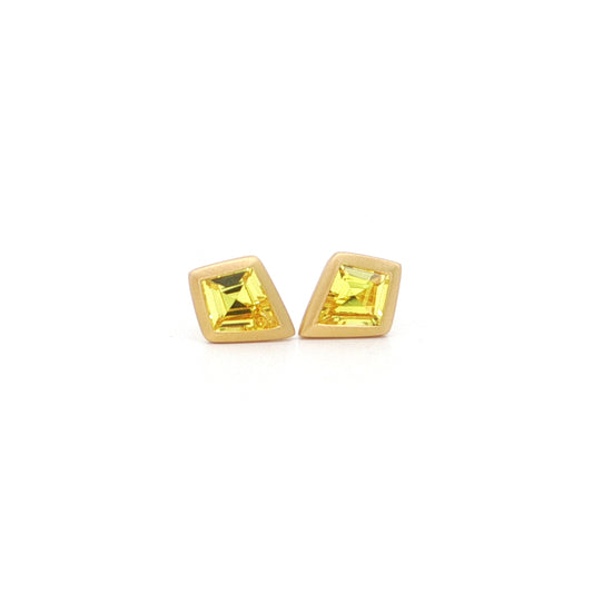 Yellow Sapphire Kite Bezel Earring 0.78ct 18K Yellow Gold