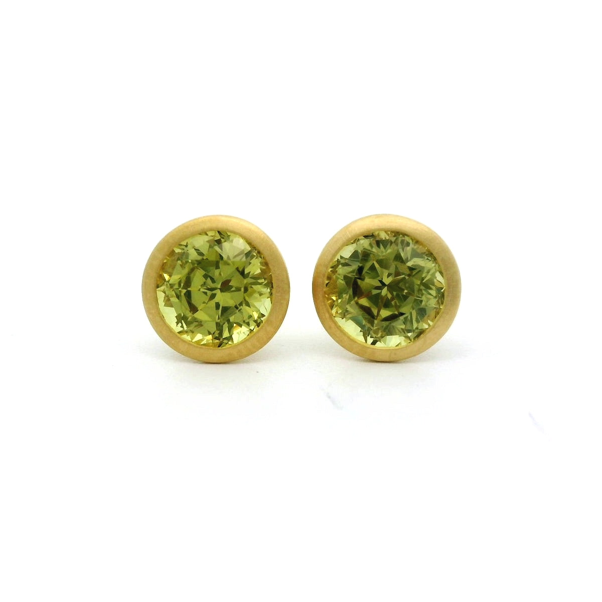 MALI GN RD BZL ER 2.35CT 18KY KC9770