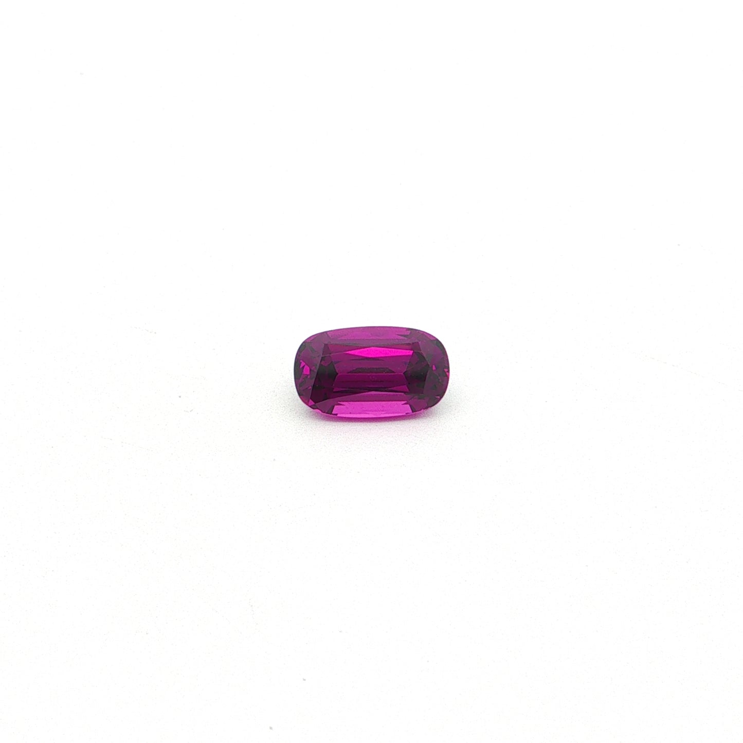 Grape Garnet Cushion 2.98ct (N) 10.5x6mm 400pct