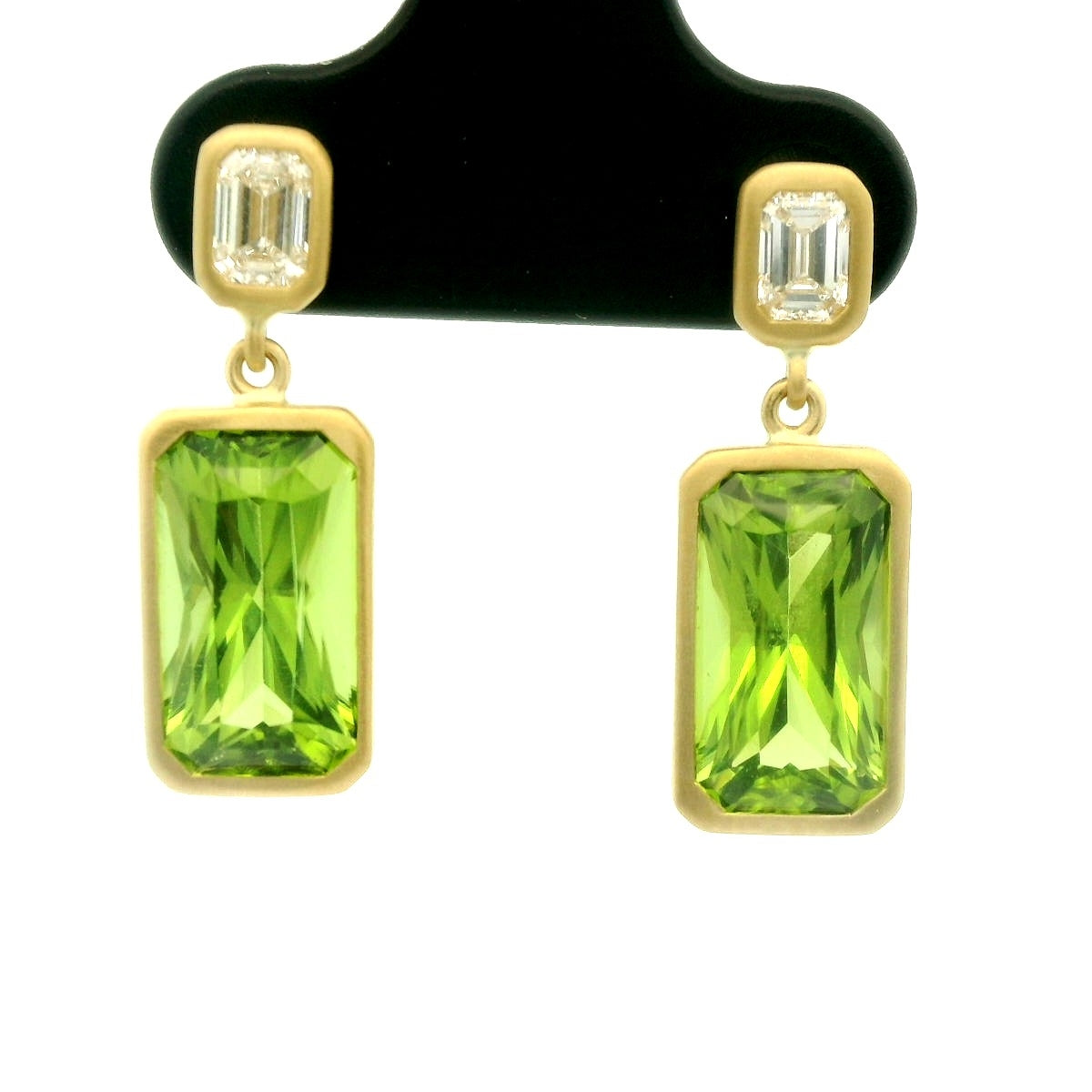 PT/DM EC BZL ER 6.49/.50CT 18KY KC92890