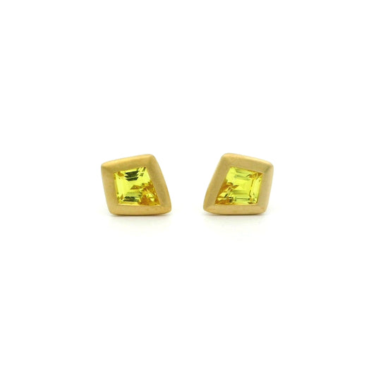 YSA KI BZL ER 0.46CT 18KY KC9450